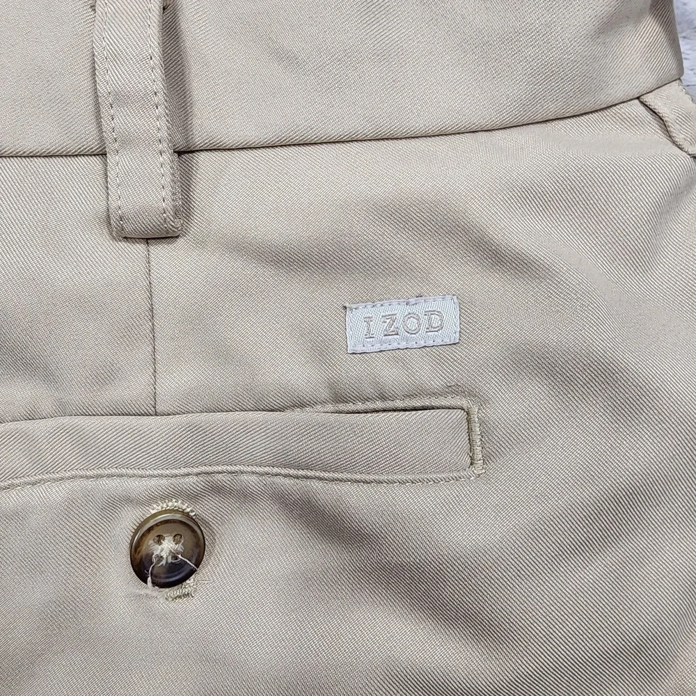 IZOD Shorts Mens 42 Beige Microfiber Chino Flat Front 10 Inseam Casual Summer